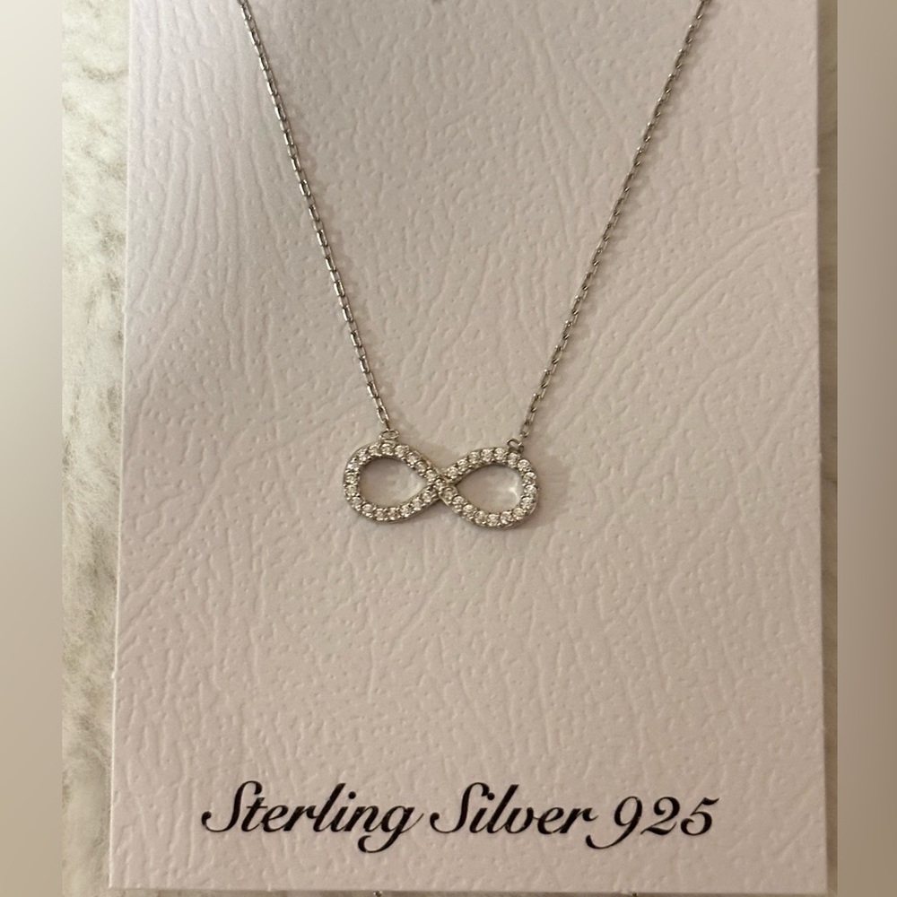 Sterling Silver 925 Infinity Dimond Design Necklace 23 CM!